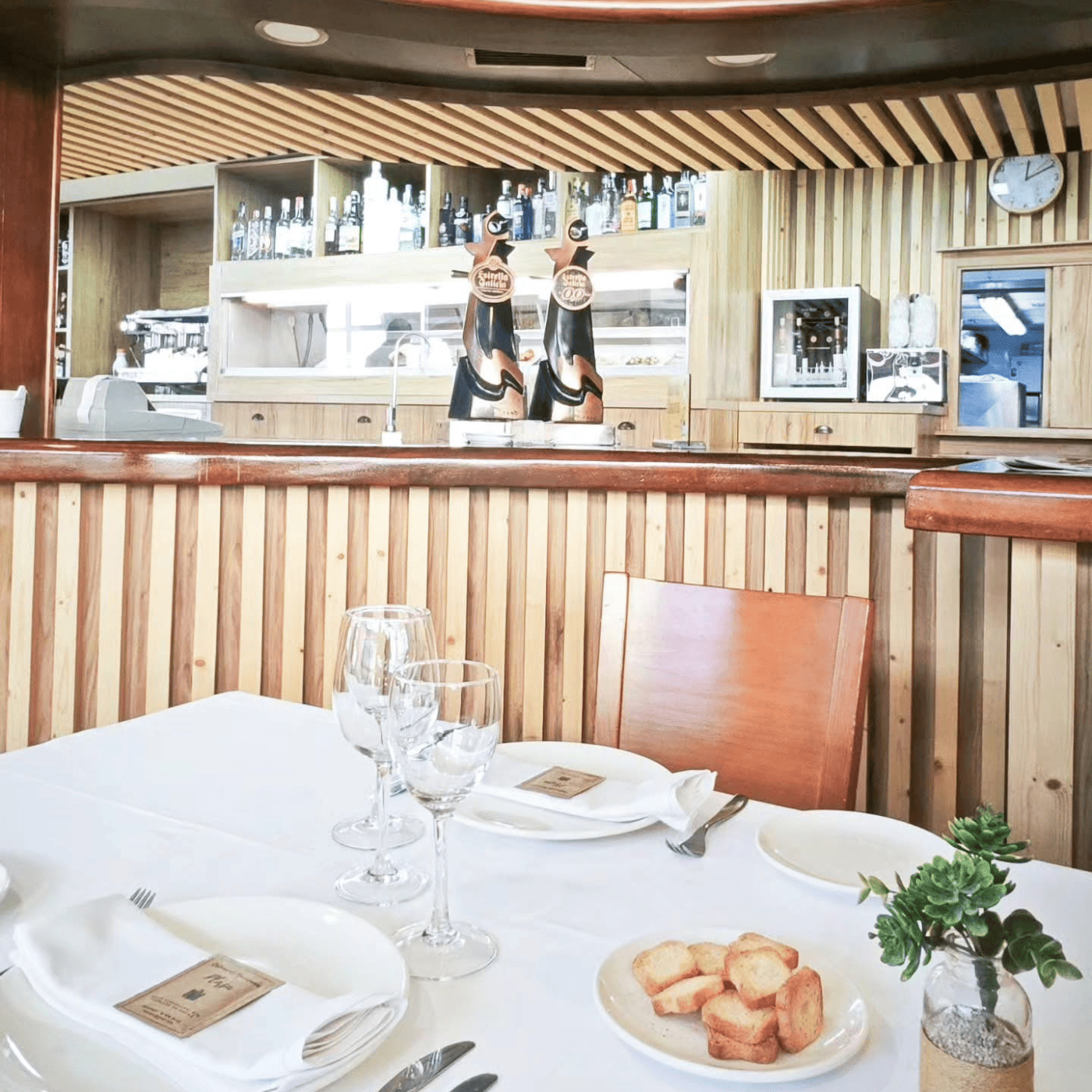 restaurate-la-plaza-galeria-de-fotos (5)(1)